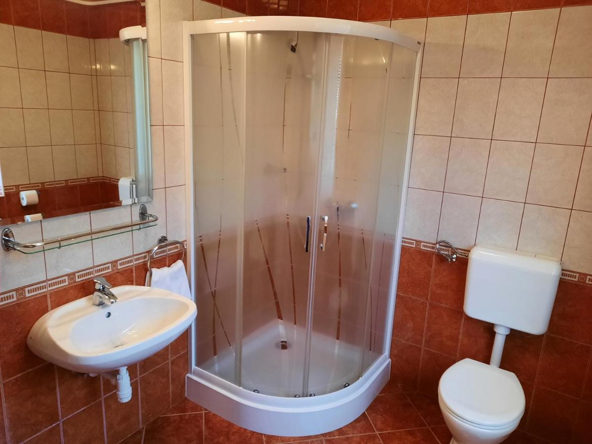 Apartmanhaz King Hévíz Exterior foto