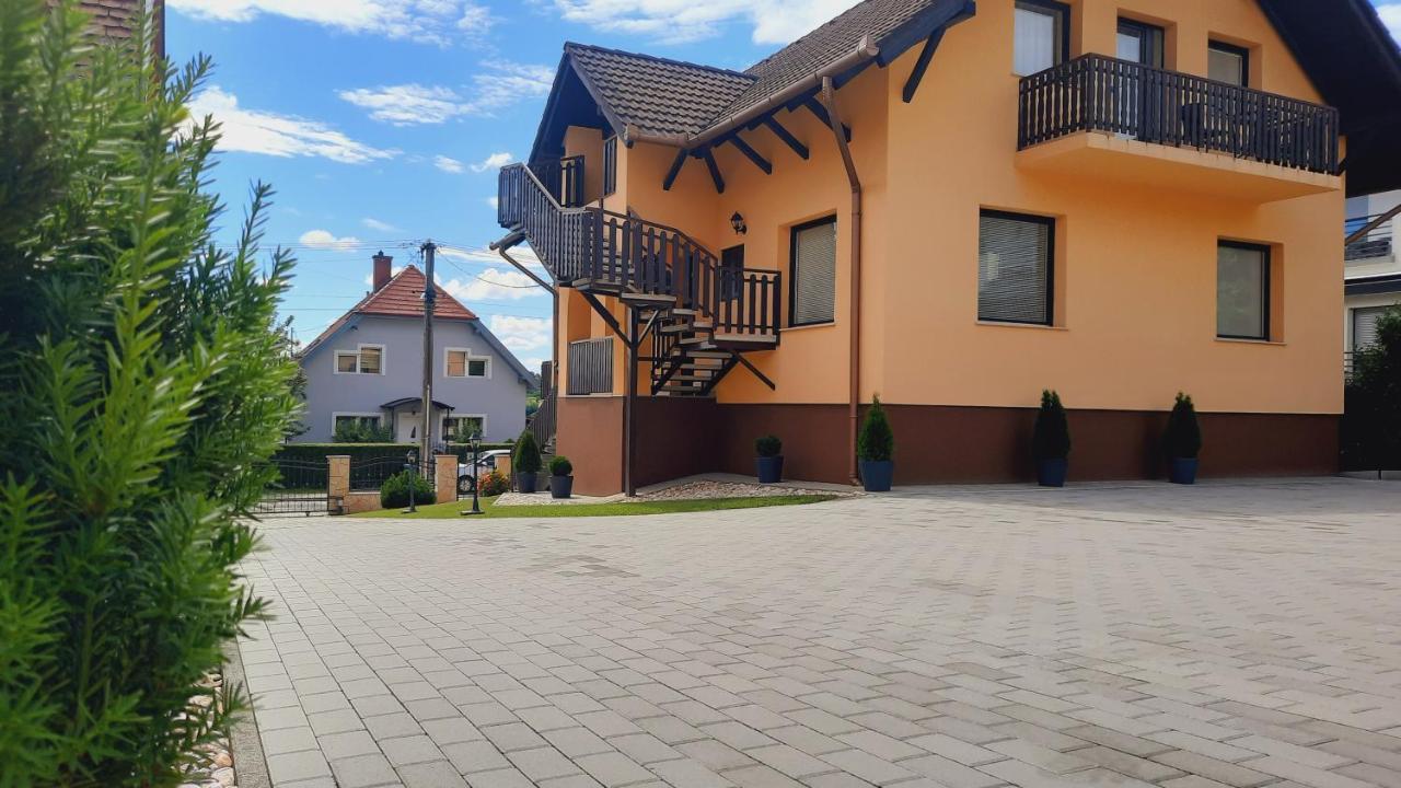Apartmanhaz King Hévíz Exterior foto